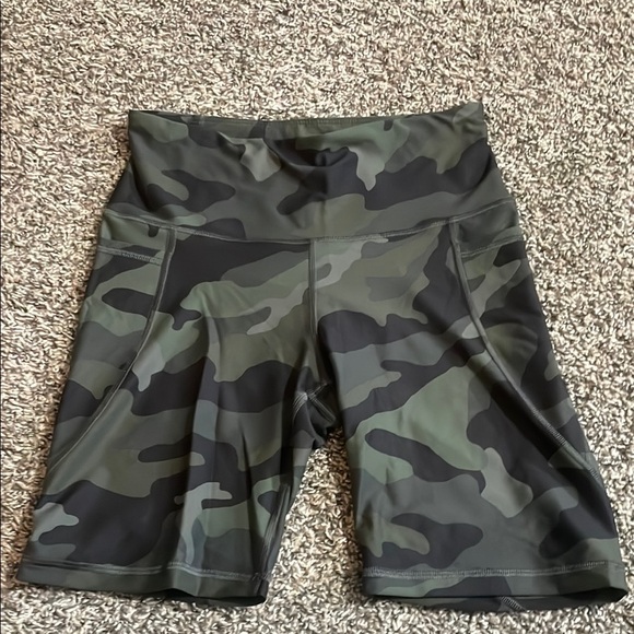 Old Navy Pants - Old Navy Camouflage Athletic Shorts